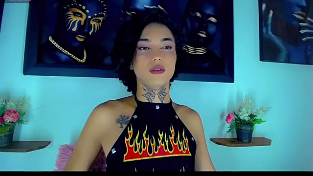 Snapshot of Darianna_Atehortua chatting on February 18, 9:00 pm Darianna Atehortua online show from February 18, 9:00 pm