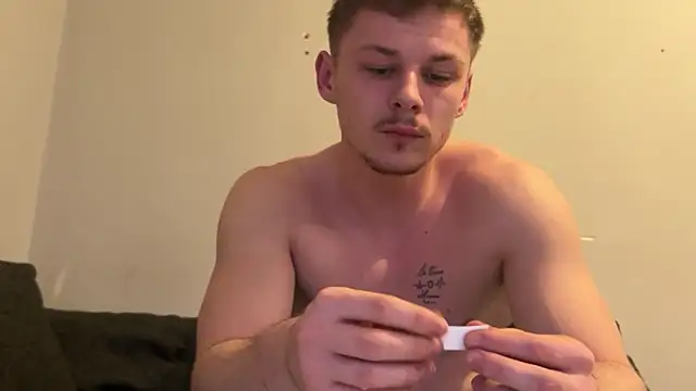 Lucas328706 online show from February 13, 11:34 pm