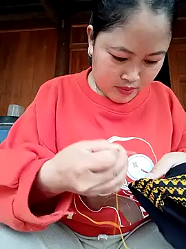 Snapshot of Mayly_Sweet chatting on February 20, 2:19 am Mayly Sweet online show from February 20, 2:19 am