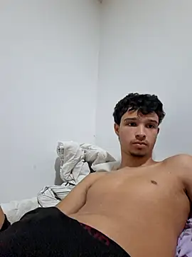 Junior8964 online show from March 6, 7:10 pm