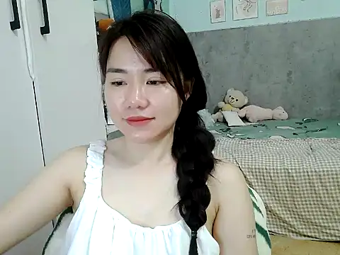 Amy8386 online show from April 12, 3:44 am