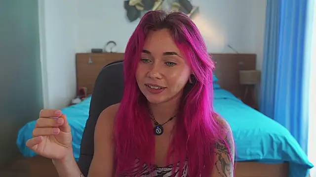 Sarah Pink online show from January 9, 12:57 am