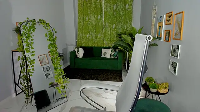 Snapshot of MaoqiBeverly chatting on May 7, 8:20 am MaoqiBeverly online show from May 7, 8:20 am