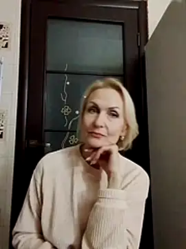 Snapshot of MichelleSolis chatting on March 2, 8:15 pm MichelleSolis online show from March 2, 8:15 pm