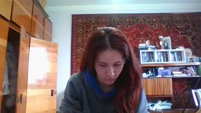 NickiKisinger online show from April 10, 8:41 am