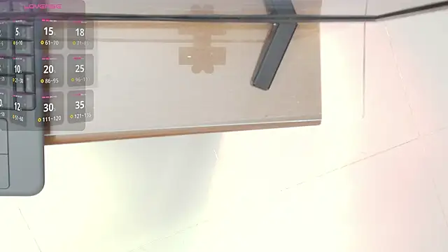 Snapshot of Karla_94 chatting on March 3, 3:23 am Karla 94 online show from March 3, 3:23 am