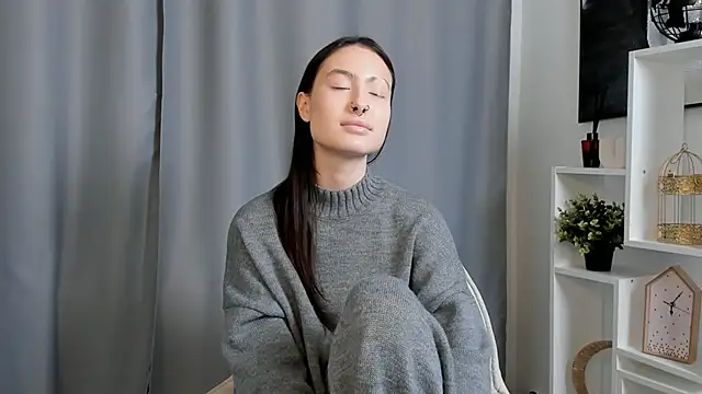 Snapshot of RafaelaKubasik chatting on February 4, 8:20 am RafaelaKubasik online show from February 4, 8:20 am