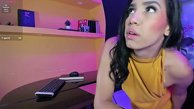 MiaKarsson online show from April 1, 12:39 pm