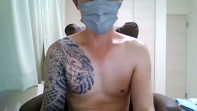 Snapshot of K0U-123 chatting on June 19, 2:10 pm K0U-123 online show from June 19, 2:10 pm