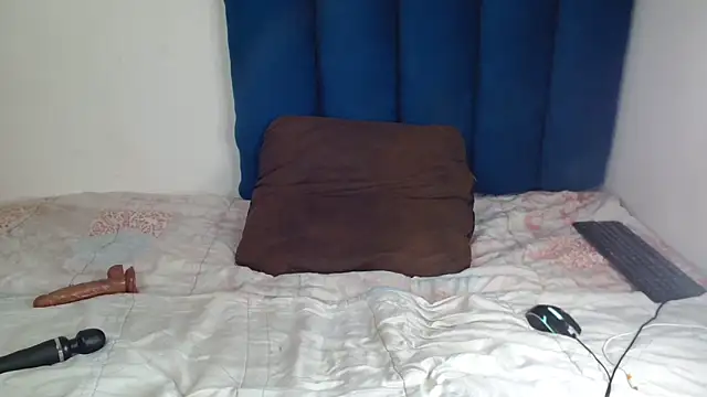 Snapshot of SexyyMandy chatting on May 20, 7:14 am SexyyMandy online show from May 20, 7:14 am