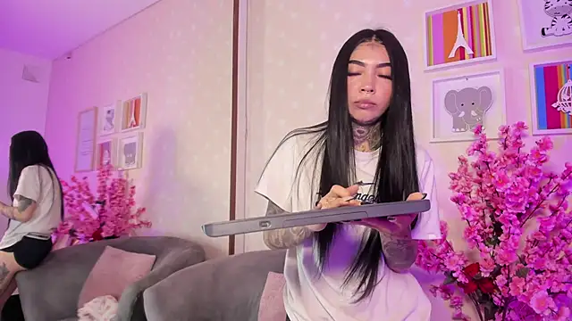 Ashley Blum  online show from March 14, 12:10 pm