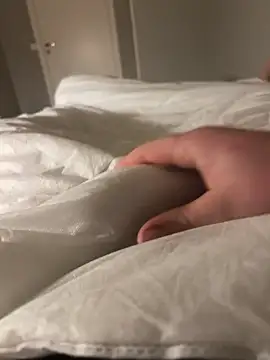 siisidjfjfjdj online show from February 28, 5:41 am