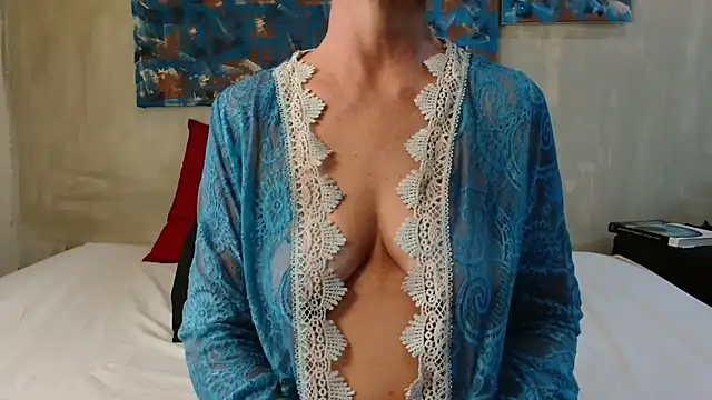 AyvaCarter online show from April 10, 9:14 am