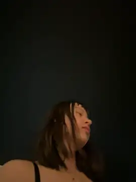 Snapshot of Just-Lilly chatting on February 4, 10:10 am Just-Lilly online show from February 4, 10:10 am