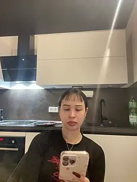 Just-Lilly online show from April 15, 3:41 pm