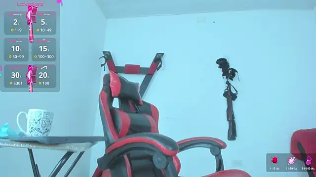 Snapshot of Steven_and_Camilo18 chatting on March 1, 11:45 am Steven and Camilo18 online show from March 1, 11:45 am