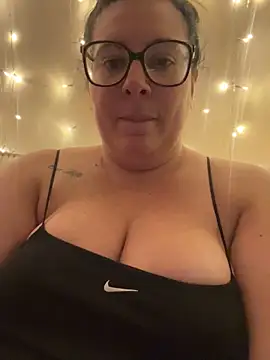 JasmineGlow7 online show from February 18, 10:06 pm