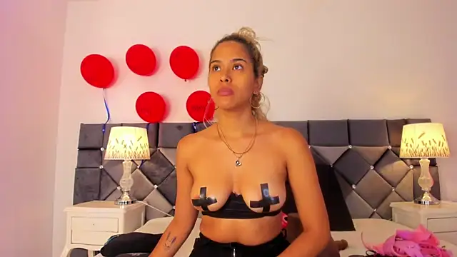 Snapshot of _Giorgiina_ chatting on February 21, 12:17 pm Giorgiina online show from February 21, 12:17 pm