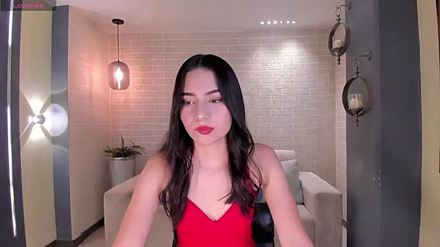 Snapshot of LucieMartin chatting on February 28, 7:26 pm LucieMartin online show from February 28, 7:26 pm