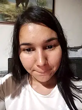 Snapshot of Merliah_1 chatting on February 13, 11:01 pm Merliah 1 online show from February 13, 11:01 pm