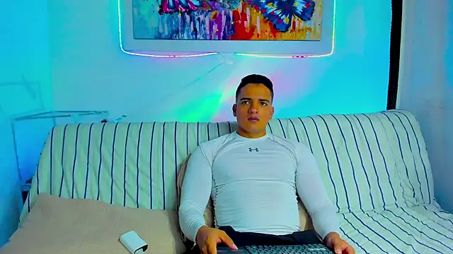 Snapshot of jhon_nicolas chatting on February 28, 11:17 pm jhon nicolas online show from February 28, 11:17 pm