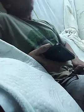 Snapshot of bigbooietx chatting on February 12, 9:21 pm bigbooietx online show from February 12, 9:21 pm