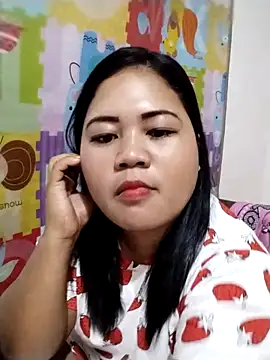 Snapshot of biggbooty15 chatting on February 16, 5:31 pm biggbooty15 online show from February 16, 5:31 pm