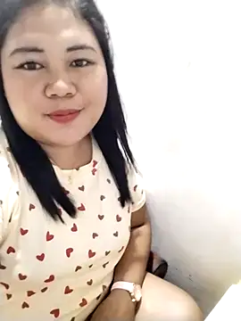 Snapshot of biggbooty15 chatting on February 24, 11:25 pm biggbooty15 online show from February 24, 11:25 pm