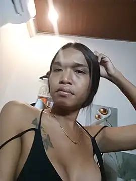 Snapshot of WildJennifercum chatting on July 7, 6:47 am WildJennifercum online show from July 7, 6:47 am