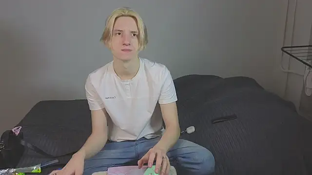 Snapshot of Ron_Vilss chatting on February 4, 7:47 am Ron Vilss online show from February 4, 7:47 am