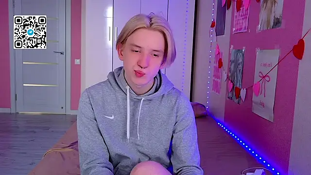 Ron Vilss online show from April 15, 5:03 am