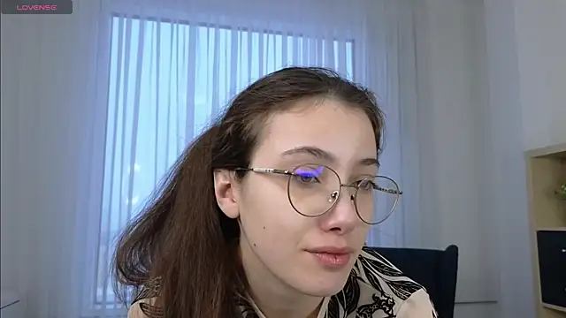 Snapshot of PamTrower chatting on February 27, 3:28 am PamTrower online show from February 27, 3:28 am