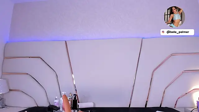 bela palmer online show from March 28, 4:01 am