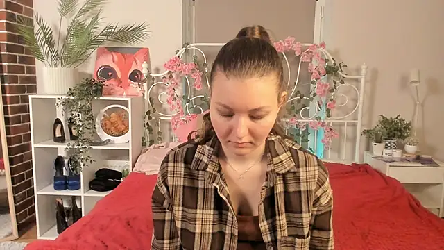 TobiMillinor online show from February 22, 8:18 pm