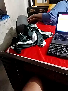 horny indian90 online show from May 8, 3:28 pm