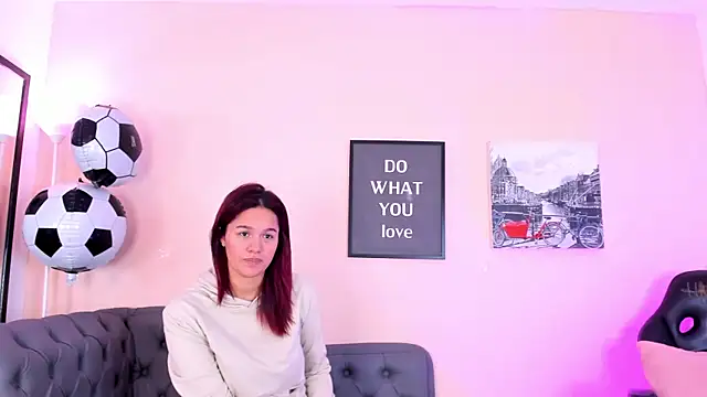 victoriazans online show from June 17, 12:29 pm