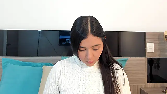 AlisonLamer online show from April 1, 2:14 pm