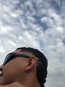  Usher online show from February 26, 9:58 pm