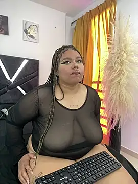 Snapshot of AlahiaFrequency chatting on February 17, 9:32 pm AlahiaFrequency online show from February 17, 9:32 pm