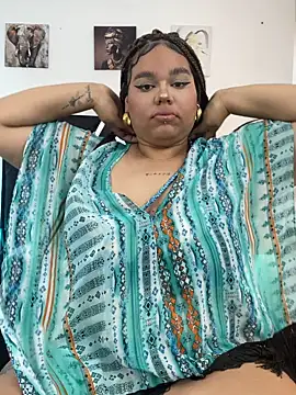 Snapshot of AlahiaFrequency chatting on February 25, 7:34 pm AlahiaFrequency online show from February 25, 7:34 pm