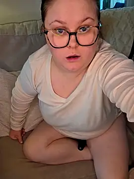 Snapshot of Tallulah-Rose-xoxo chatting on February 7, 1:26 pm Tallulah-Rose-xoxo online show from February 7, 1:26 pm