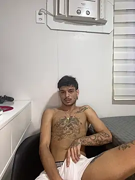 Snapshot of ruffvip chatting on February 10, 1:26 pm ruffvip online show from February 10, 1:26 pm