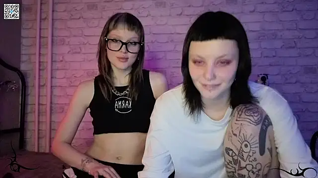 Snapshot of terror_souls chatting on February 19, 7:10 pm terror souls online show from February 19, 7:10 pm