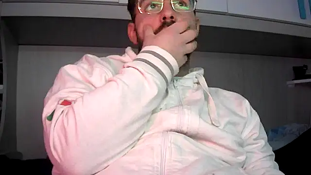 Snapshot of no-name15 chatting on February 20, 4:51 pm no-name15 online show from February 20, 4:51 pm