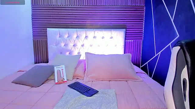 shaden  online show from March 13, 8:43 am