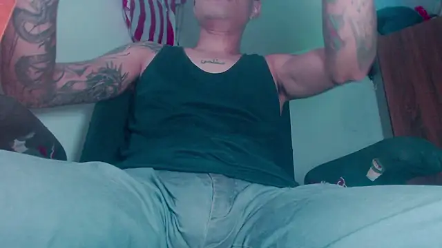 theskateboy online show from February 18, 6:42 am