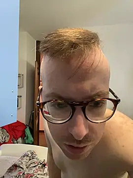 Snapshot of io1Elian chatting on July 11, 3:15 pm io1Elian online show from July 11, 3:15 pm