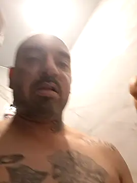 Snapshot of kloudmycock chatting on February 6, 2:38 am kloudmycock online show from February 6, 2:38 am