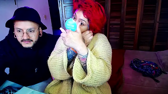 Snapshot of SoftSin1 chatting on February 21, 12:28 pm SoftSin1 online show from February 21, 12:28 pm