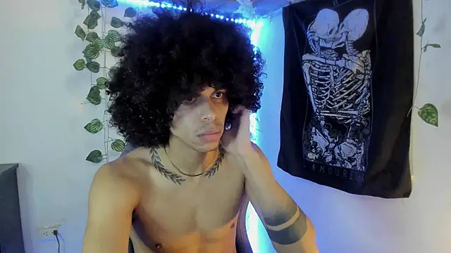 Aaron Hopper online show from February 17, 12:56 pm